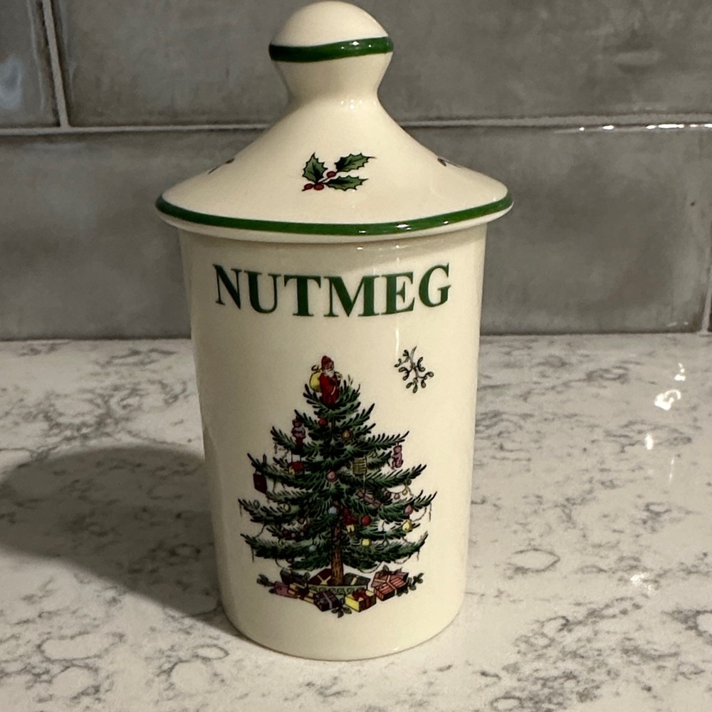 🎉HP🎉Spode Nutmeg Spice Jar & Lid